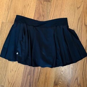 Lululemon side pleat black tennis skirt